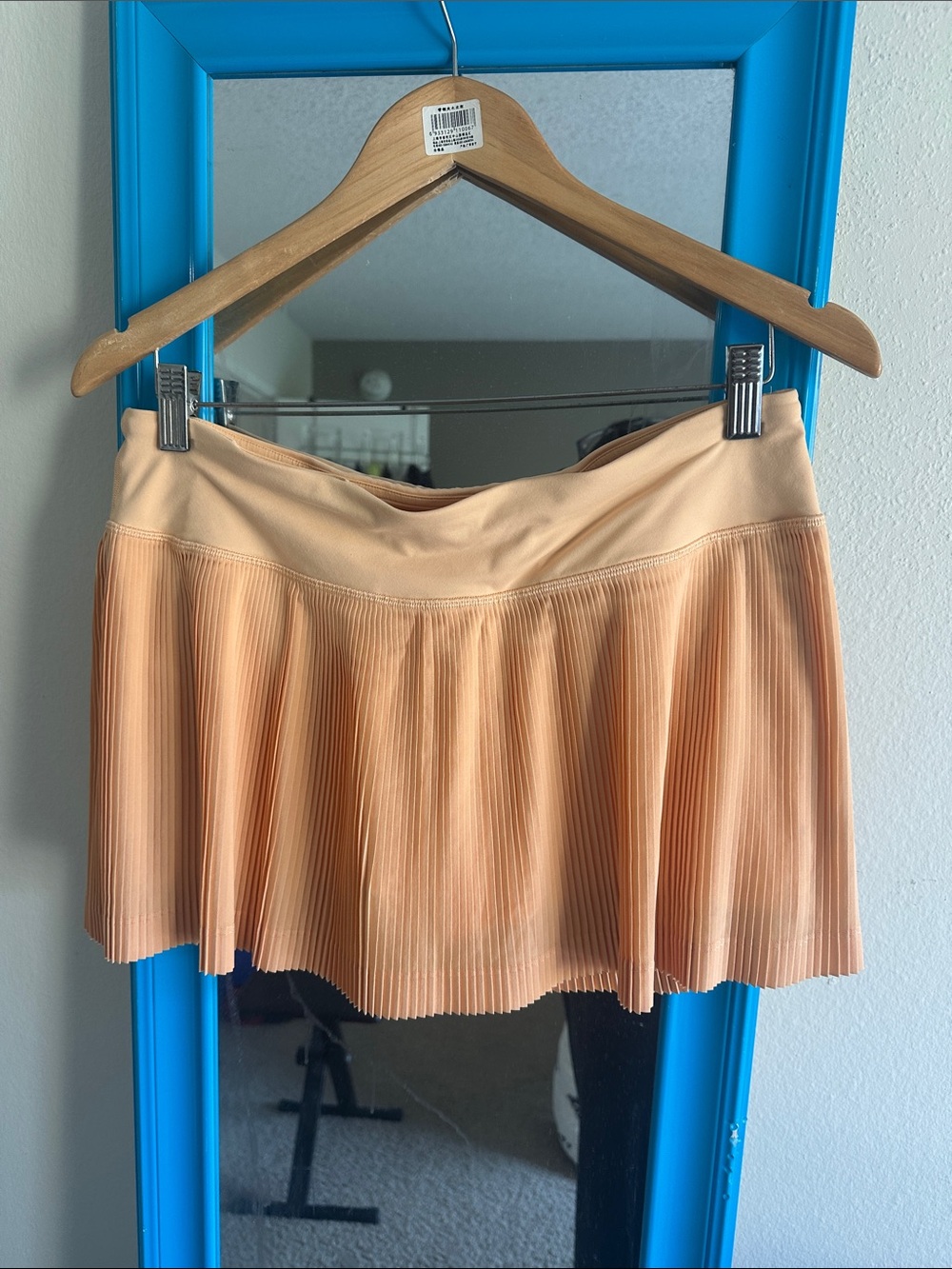 Lululemon Pleated Peach Mini Skirt - Women